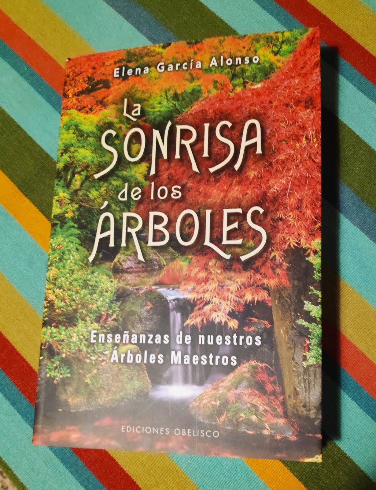 Inicias la lectura de un libro que te sorprenderá porqué jamás has leído algo igual. Este libro es un viaje a un conocimiento ancestral pero ocultado para ...