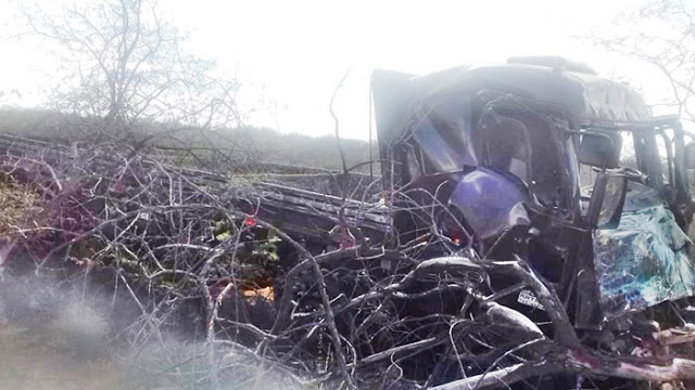 Acidente entre dois caminhões deixa uma pessoa morta em Petrolina - Portal SPY