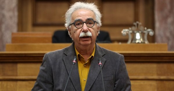 Το υπουργείο Παιδείας απειλεί με... καρατομήσεις όσους Θεολόγους αρνηθούν να διδάξουν τα νέα πολυθρησκειακά Θρησκευτικά! Το υπουργείο Παιδείας απειλεί με... καρατομήσεις όσους Θεολόγους αρνηθούν να διδάξουν τα νέα πολυθρησκειακά Θρησκευτικά!