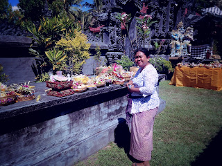 Giving Offerings To The Dead Soul At Dalem Temple Ringdikit Village North Bali