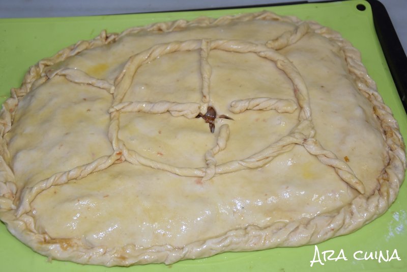 Ara cuina Empanada de fruits de mar