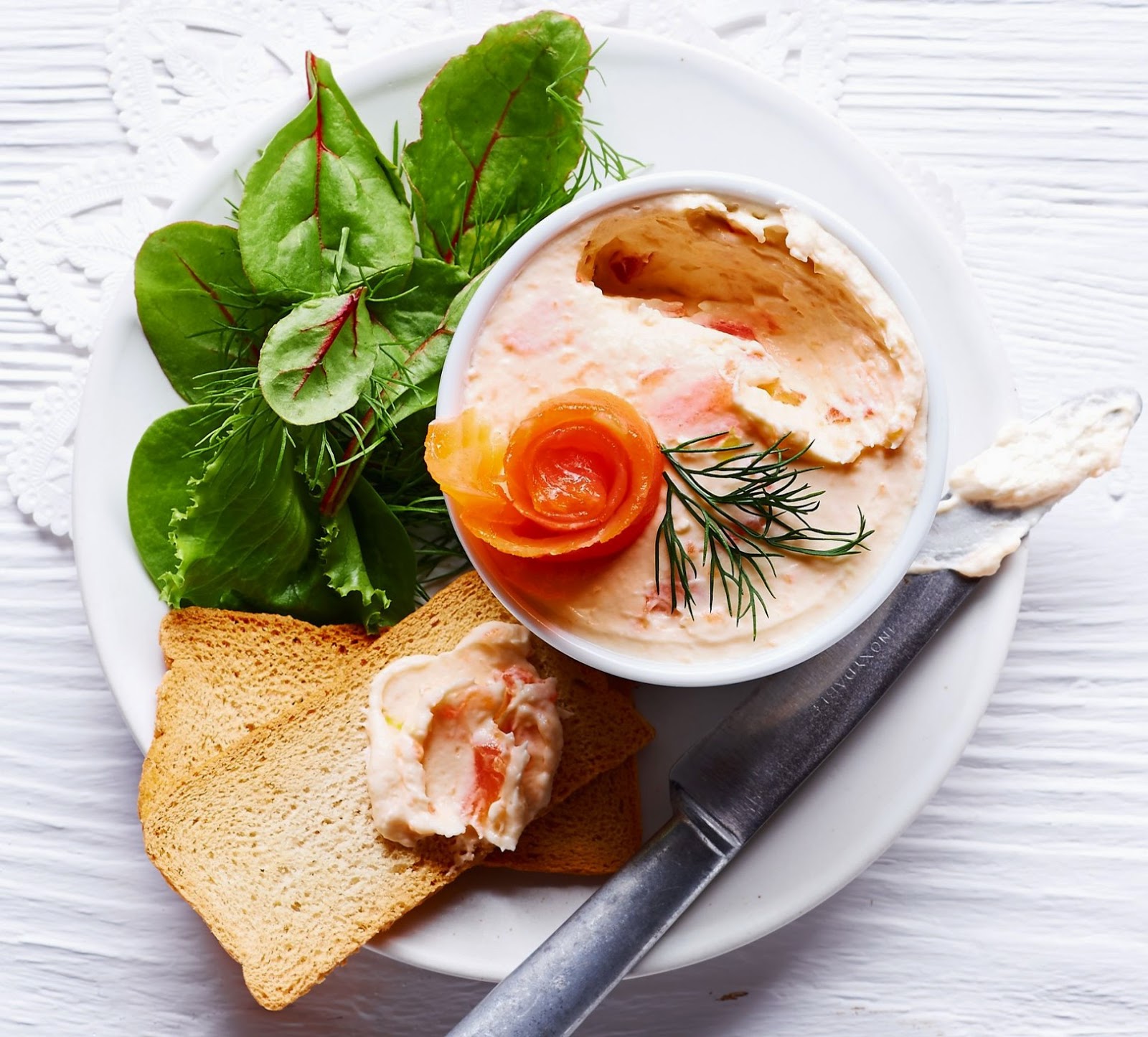 Smoked Salmon Terrine With Horseradish Cream Recipe Recipes Tab smoked-salmon-terrine-with-horseradish-cream-recipe-recipes-tab