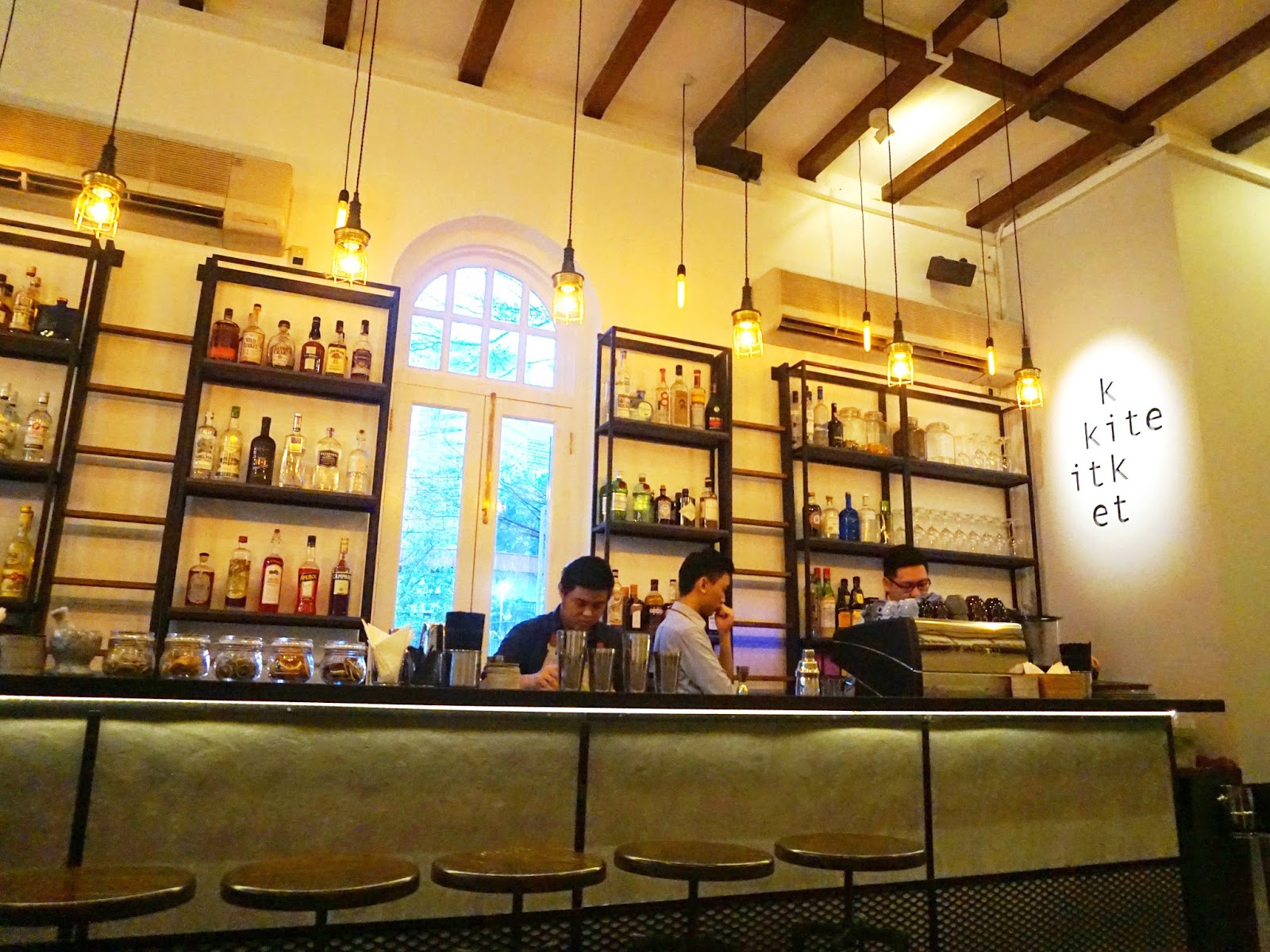 PinkyPiggu Kite Craig Road, Tanjong Pagar A RestroBar That Serves