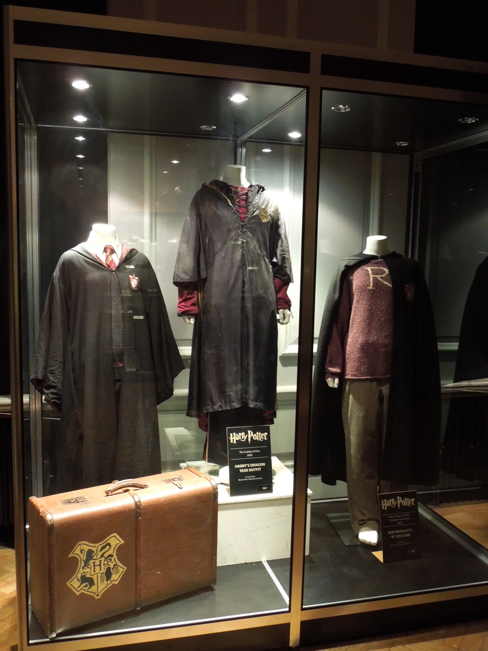Hollywood Movie Costumes and Props Harry Potter and Ron Weasley movie