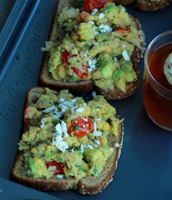 Chickpeas & Avocado Sandwich 