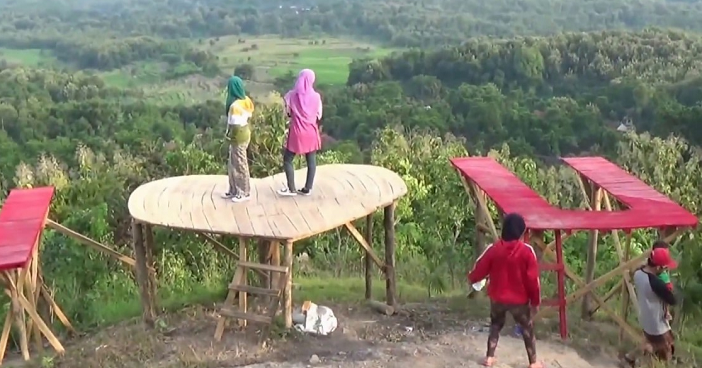 Lokasi dan Daya Tarik Wisata Gunung Lasem Dengan Pesona Alam Yang