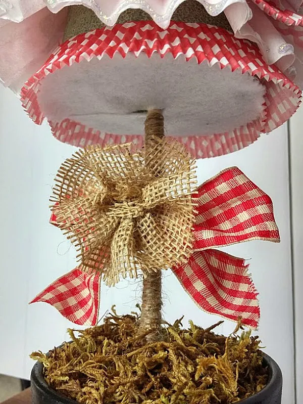 Cupcake Liner and Coffee Filter Christmas tree Craft DIY Beautify