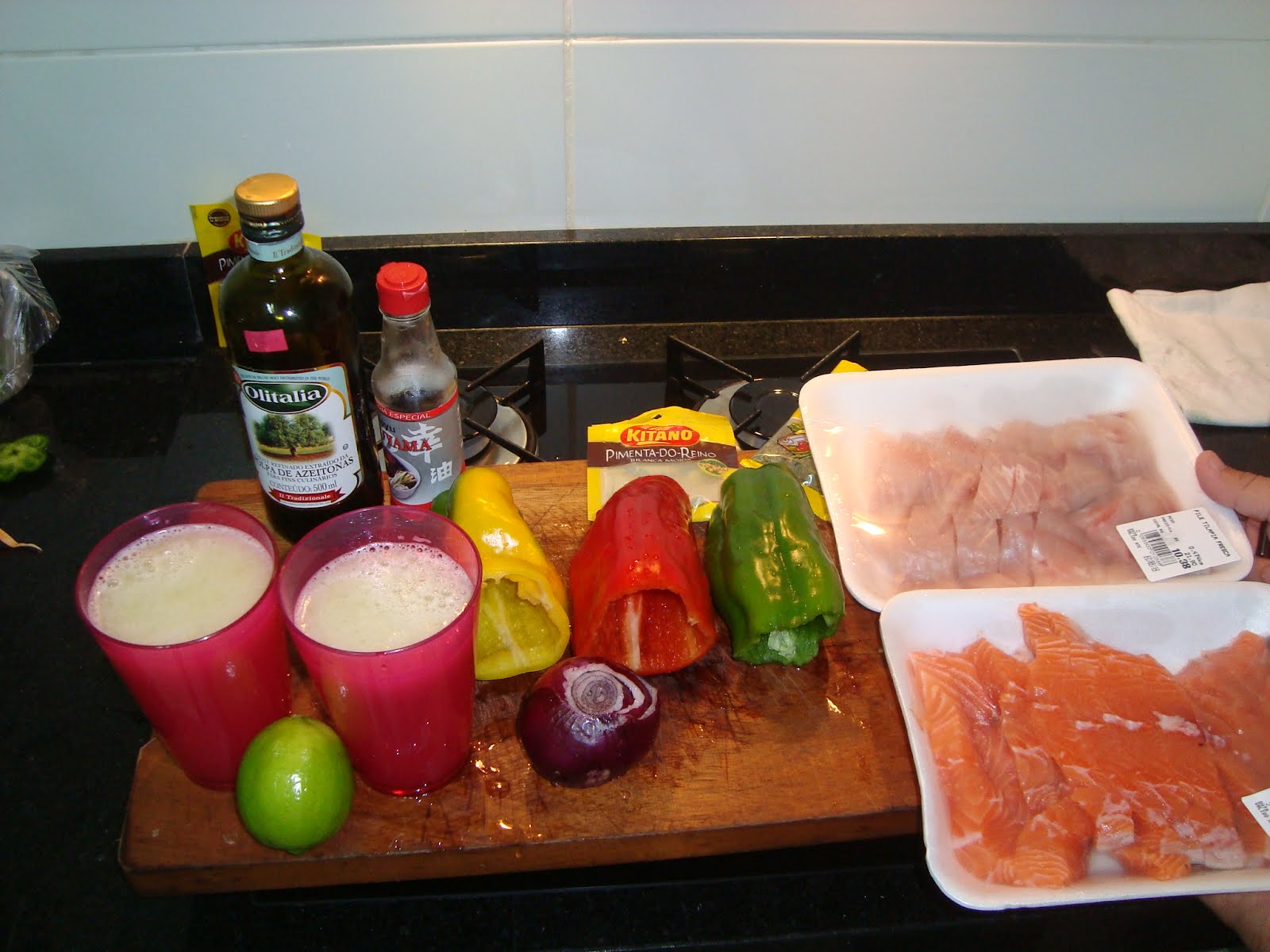 Caqui Gourmet Ceviche de salmão e tilápia