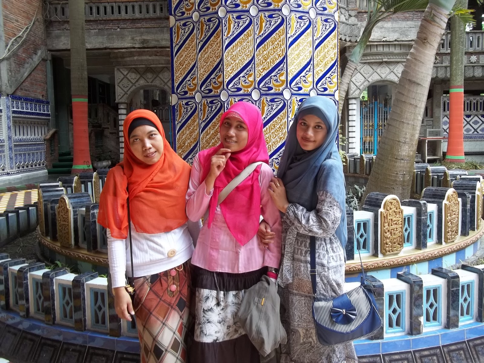 habiibah: zahro-->masjid sanan, turen