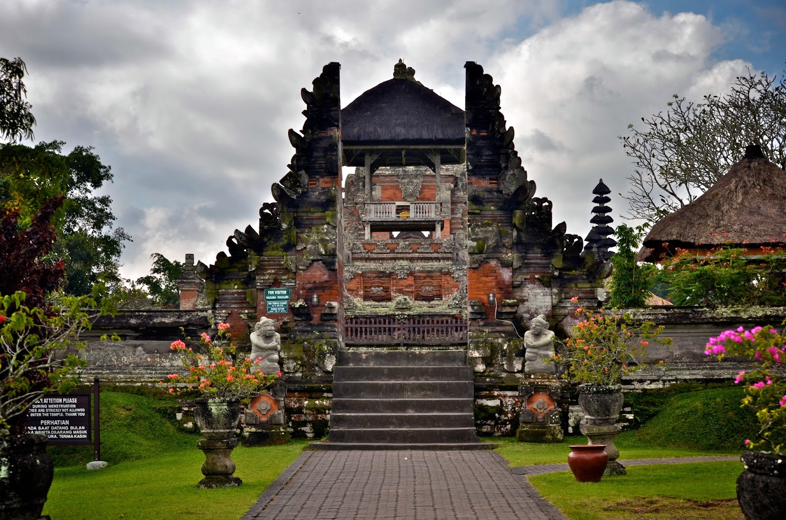  Taman Ayun Temple  Bali Indonesia Feel in Bali