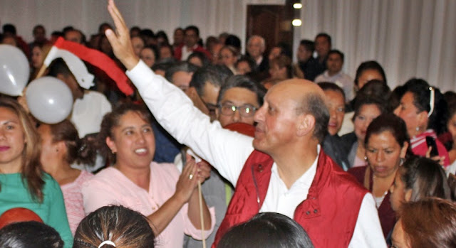 El pre candidato del PRI  a la gubernatura, Juan Carlos Lastiri cobra sin trabajar