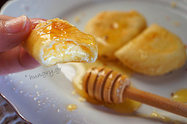 Cretan Sweet Cheese Mini Pies/ Kalitsounia-DIY