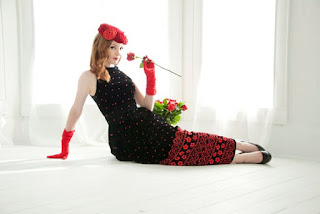 https://www.etsy.com/listing/506811932/vintage-black-velvet-dress-red-floral?ref=shop_home_active_1