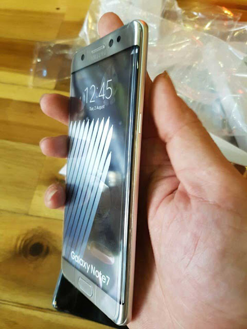 Unboxed Samsung Galaxy Note 7, konfirmasikan RAM 4 GB, ROM 64 GB dan layar lengkung Unboxed Samsung Galaxy Note 7, konfirmasikan RAM 4 GB, ROM 64 GB dan layar lengkung