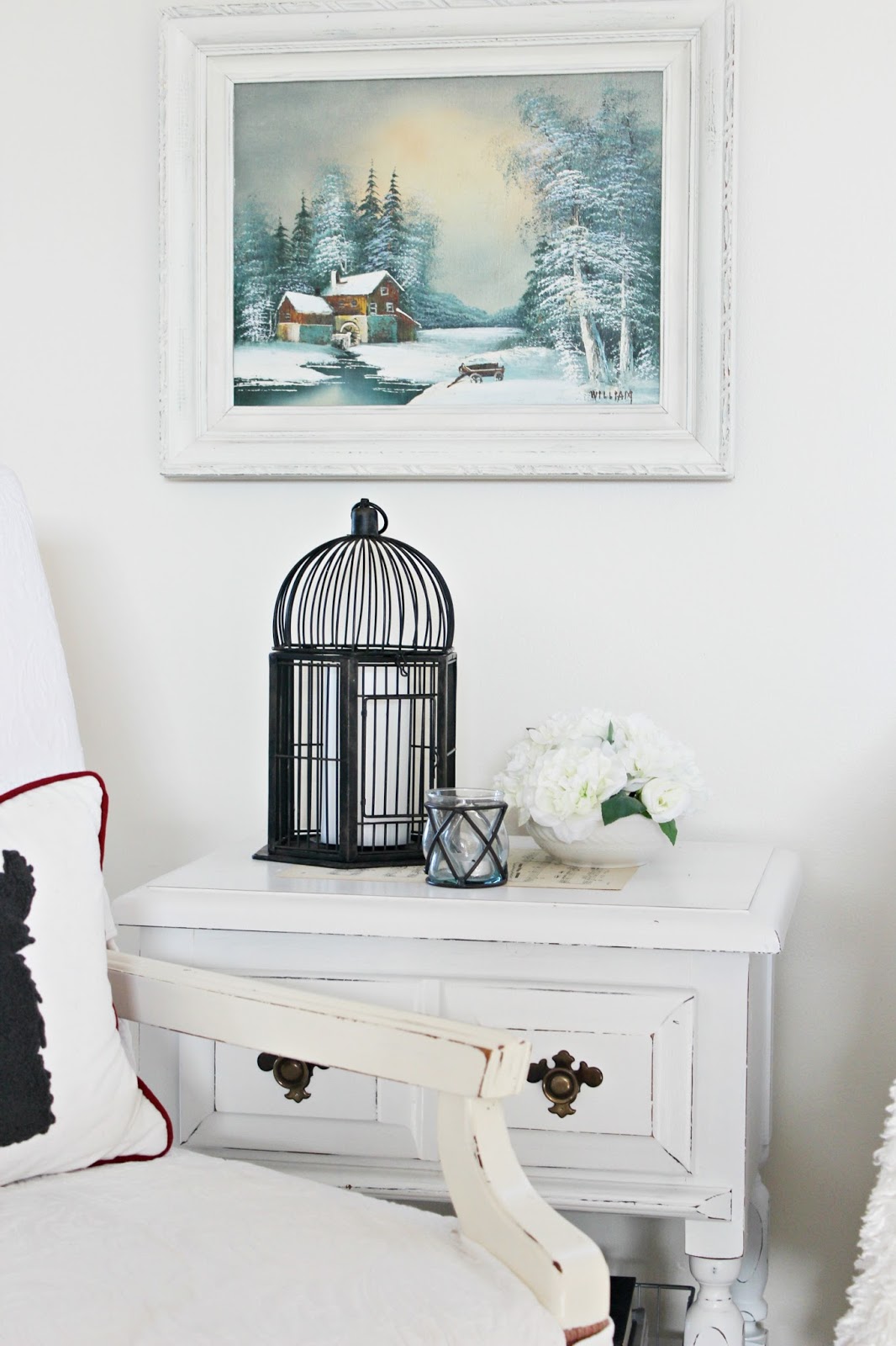 Happy At Home: Black and White Cottage Style Living Room