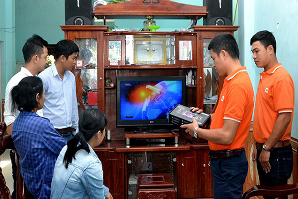 Gia Đình Chính Sách Quản Nam Được Sử Dụng Truyền Hình FPT Miễn Phí 1 Gia Đình Chính Sách Quản Nam Được Sử Dụng Truyền Hình FPT Miễn Phí 1