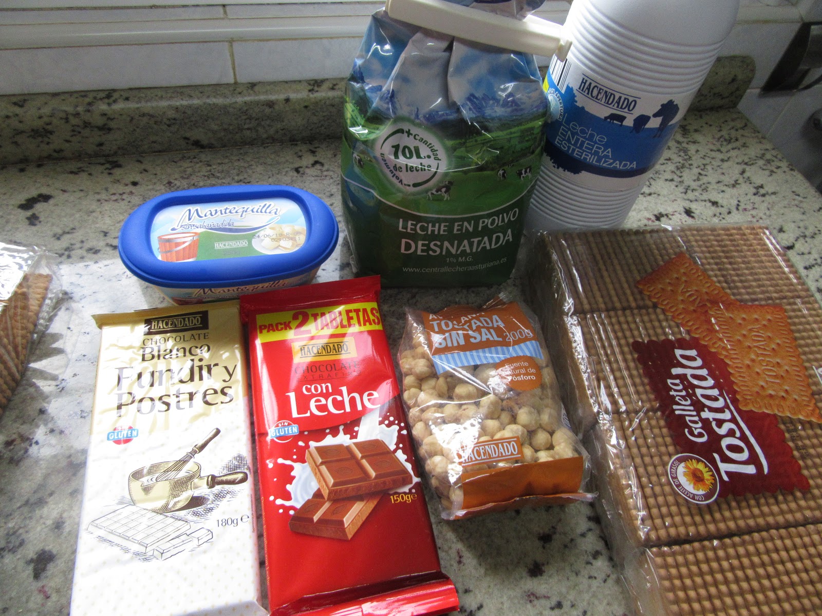 Tarta de galletas y crema Kinder