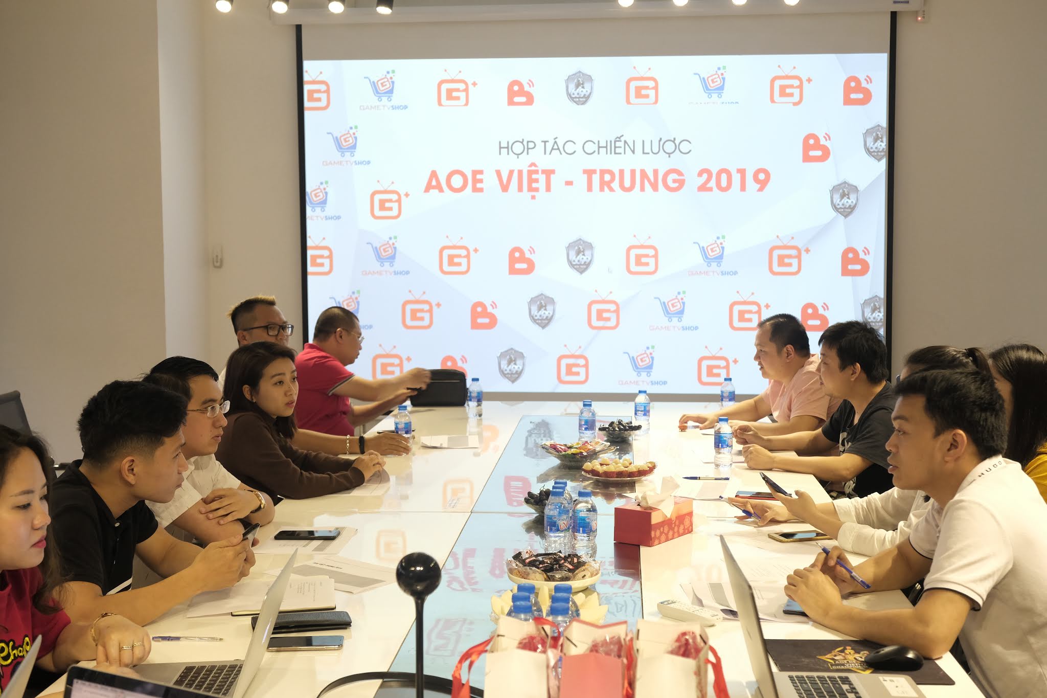 Đoàn AoE Trung Quốc và GTV tiến hành buổi họp hợp tác chiến lược AoE Việt-Trung 2019