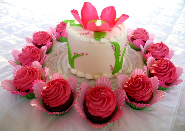 happy birthday flower cake