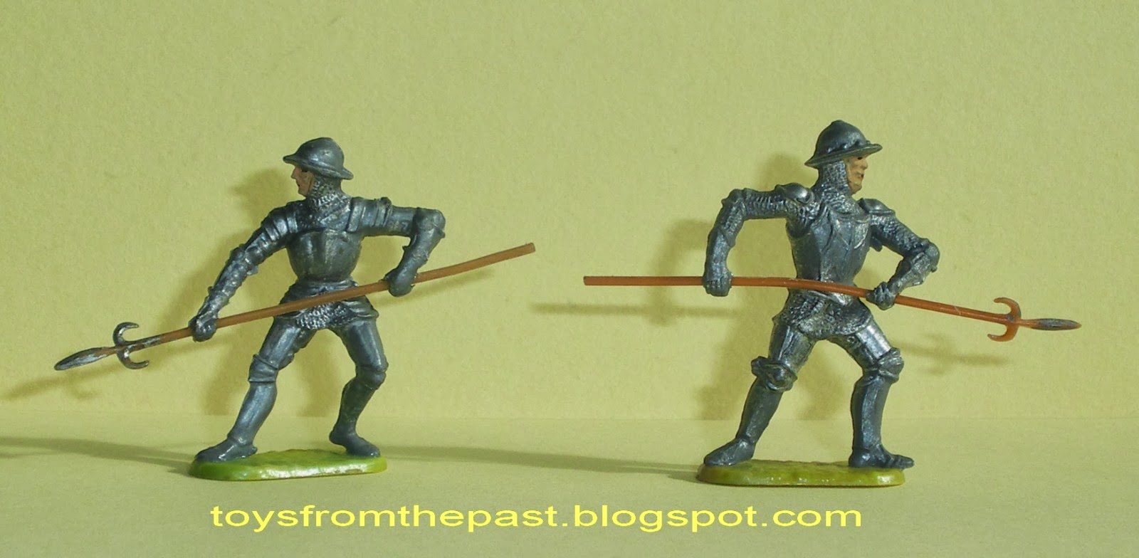 Toys from the Past: #349 ELASTOLIN MEDIEVAL KNIGHTS (Around 1960)