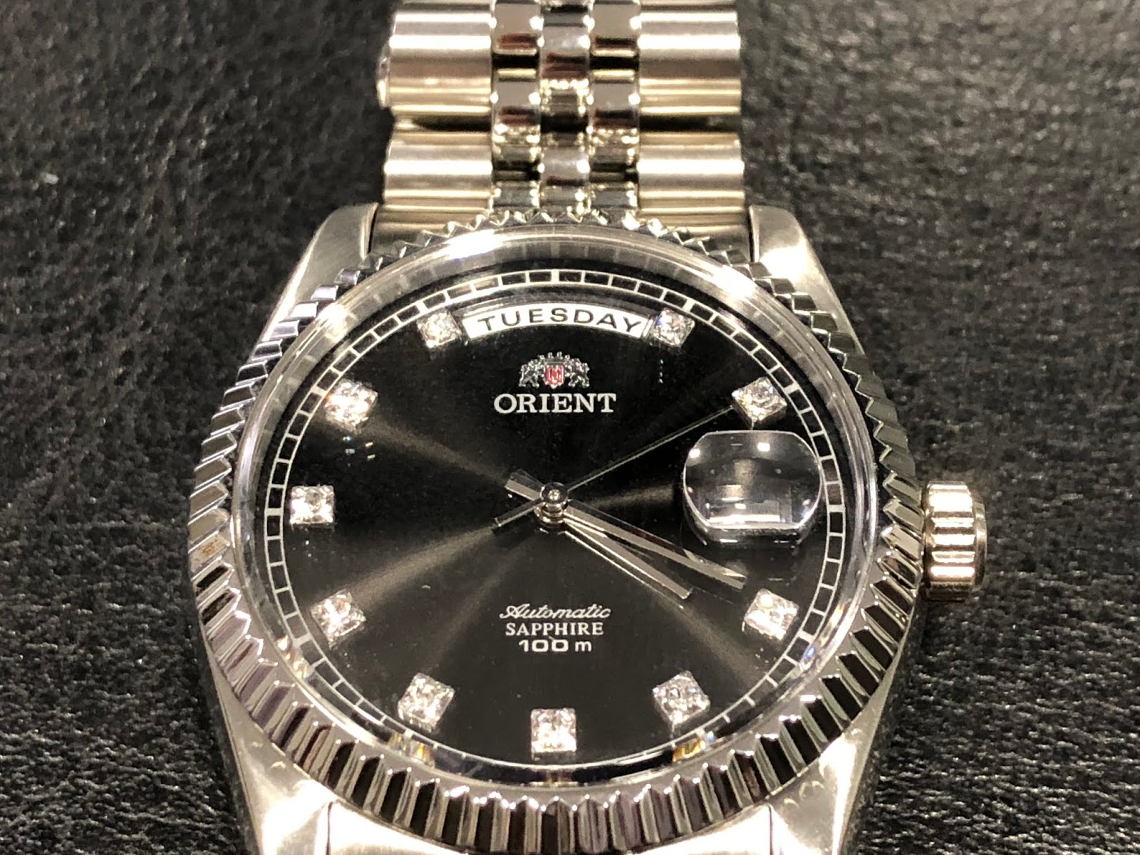 orient oyster day date
