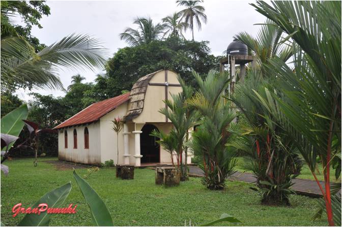 Blog de Viajes, Costa Rica, Tortuguero Iglesia en el pueblo de Tortuguero. En Blog de Viajes, Costa Rica