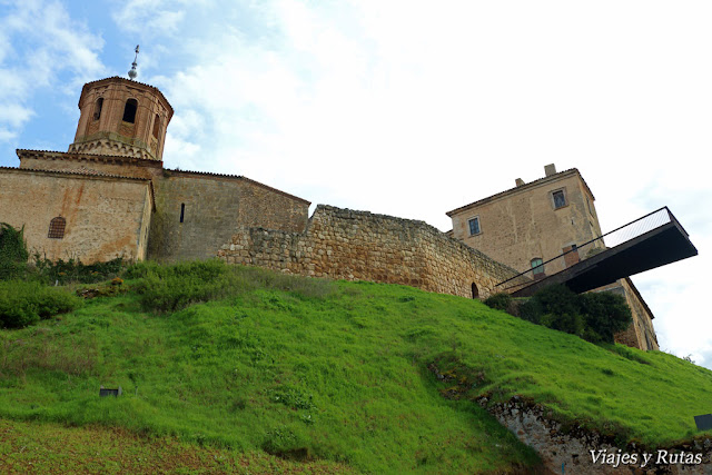 Mirador de las 40 miradas que vuelan e Iglesia de San Miguel Mirador de las 40 miradas, Almazán