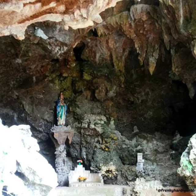 Tempat Wisata di Borong, Flores 4 Gua Maria Cing Coleng