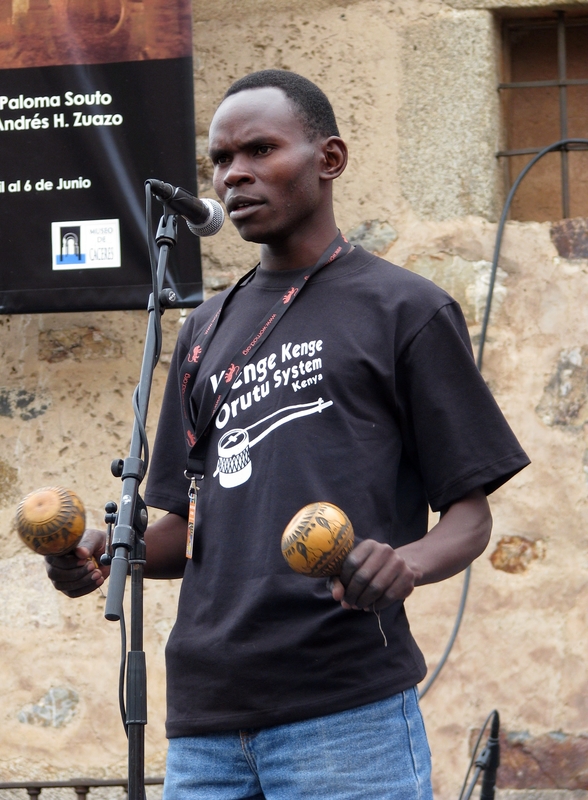 WOMAD 2010, Caceres. Kenge Kenge Orutu System, Kenya