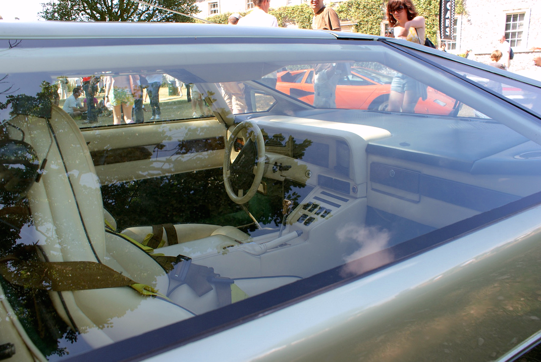 Fab Wheels Digest F W D 1979 Aston Martin Bulldog Concept