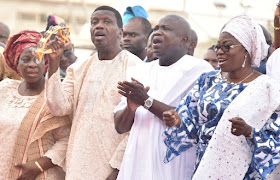 Photos: Ambode, His Wife, Pastor A Adeboye At Year 2016 Annual Thanksgiving Service