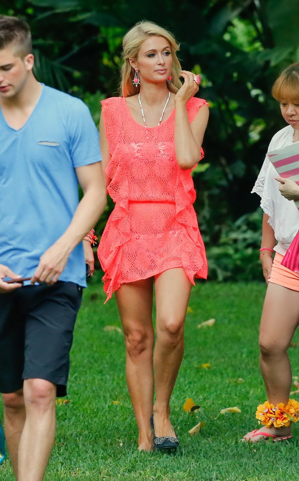 Paris Hilton - Photoshoot in Honolulu | Just FAB Celebs