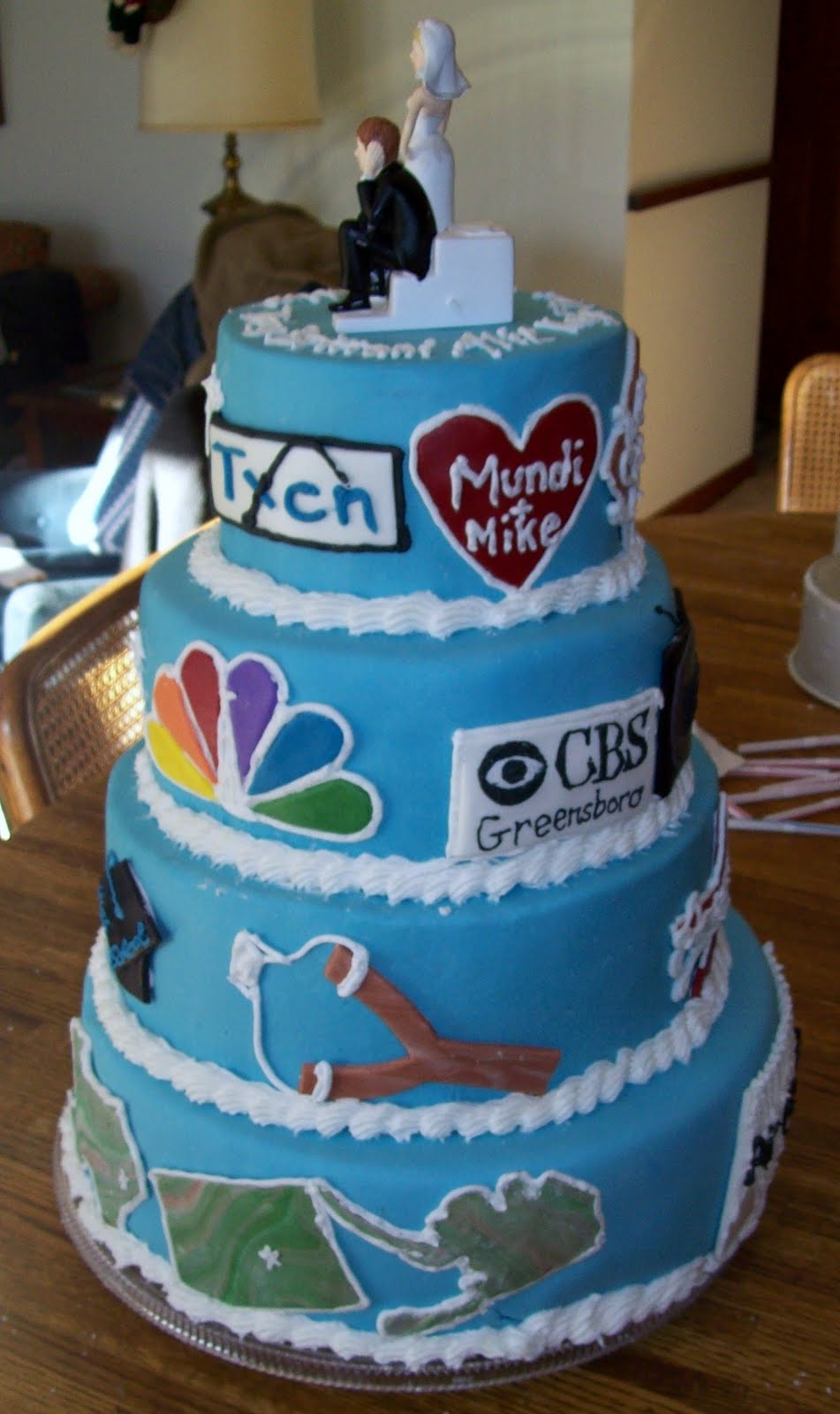 SAB Cakes!: 4 tier, 40th birthday Decal Cake