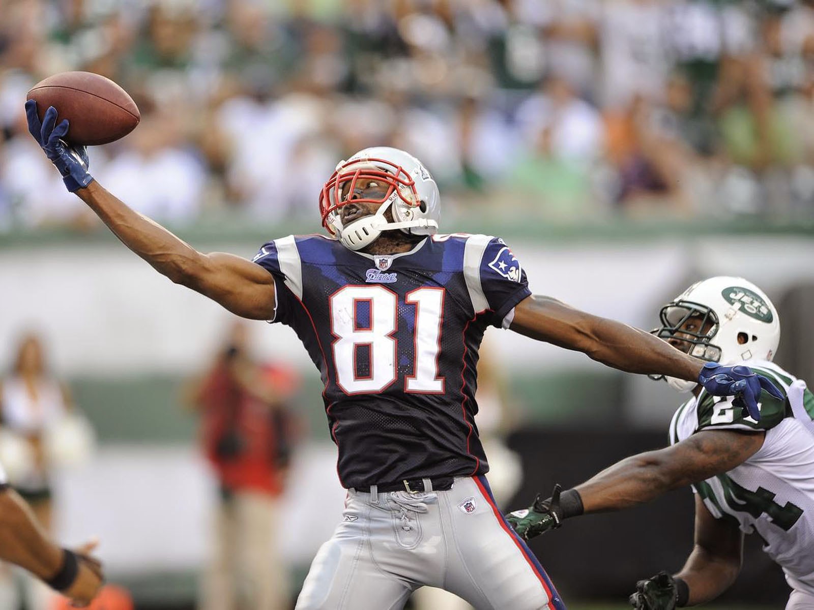 unityopportunity: American Football Player Randy Moss Wallpapers