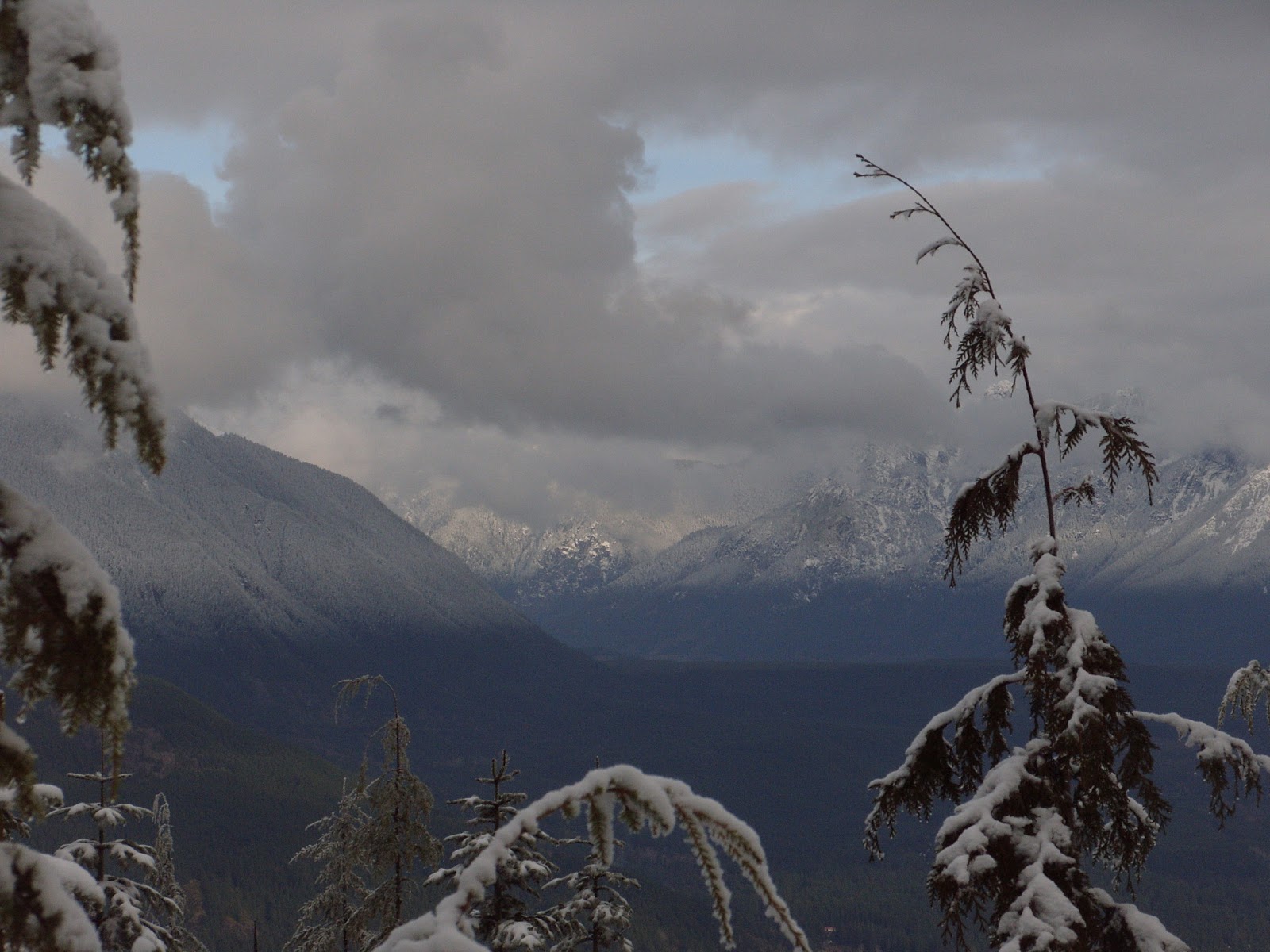 epic reader Hiking Rattlesnake Ridge