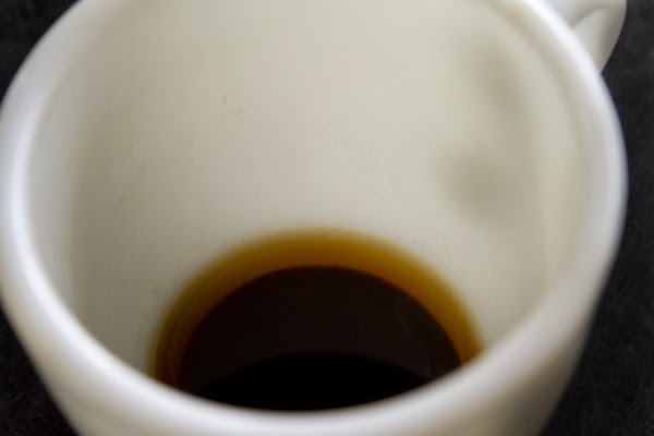 Coning Mug　底にたまったコーヒーの粉