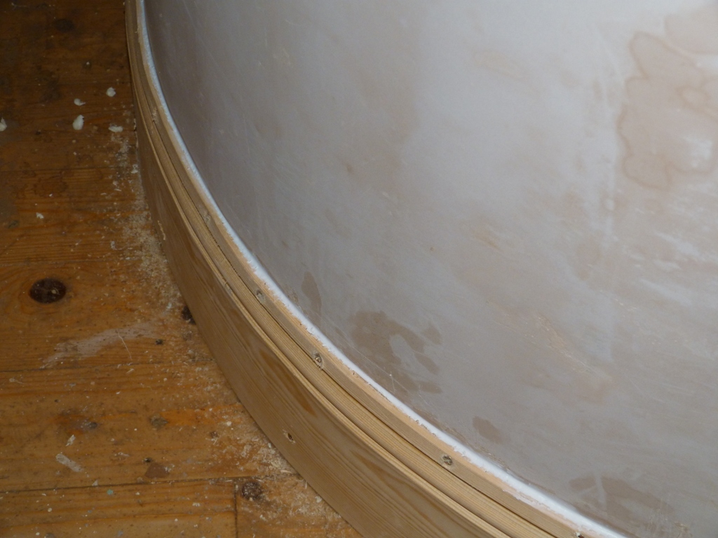 Sawdust In My Socks: Fitting Skirting To A Curved Wall