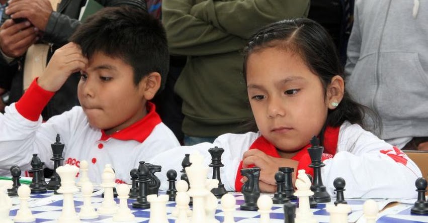 Más de 600 ajedrecistas de diez países del continente en Festival Sudamericano de la Juventud 2018 en el Colegio Claretiano Más de 600 ajedrecistas de diez países del continente en Festival Sudamericano de la Juventud 2018 en el Colegio Claretiano
