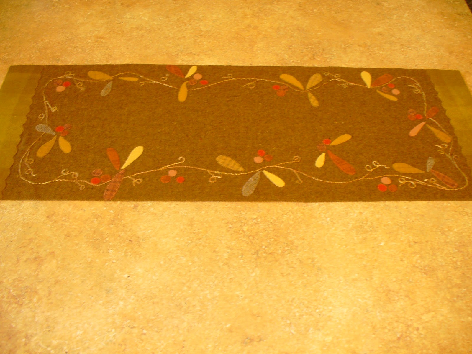 Paula's Primitives Fall Table Runner