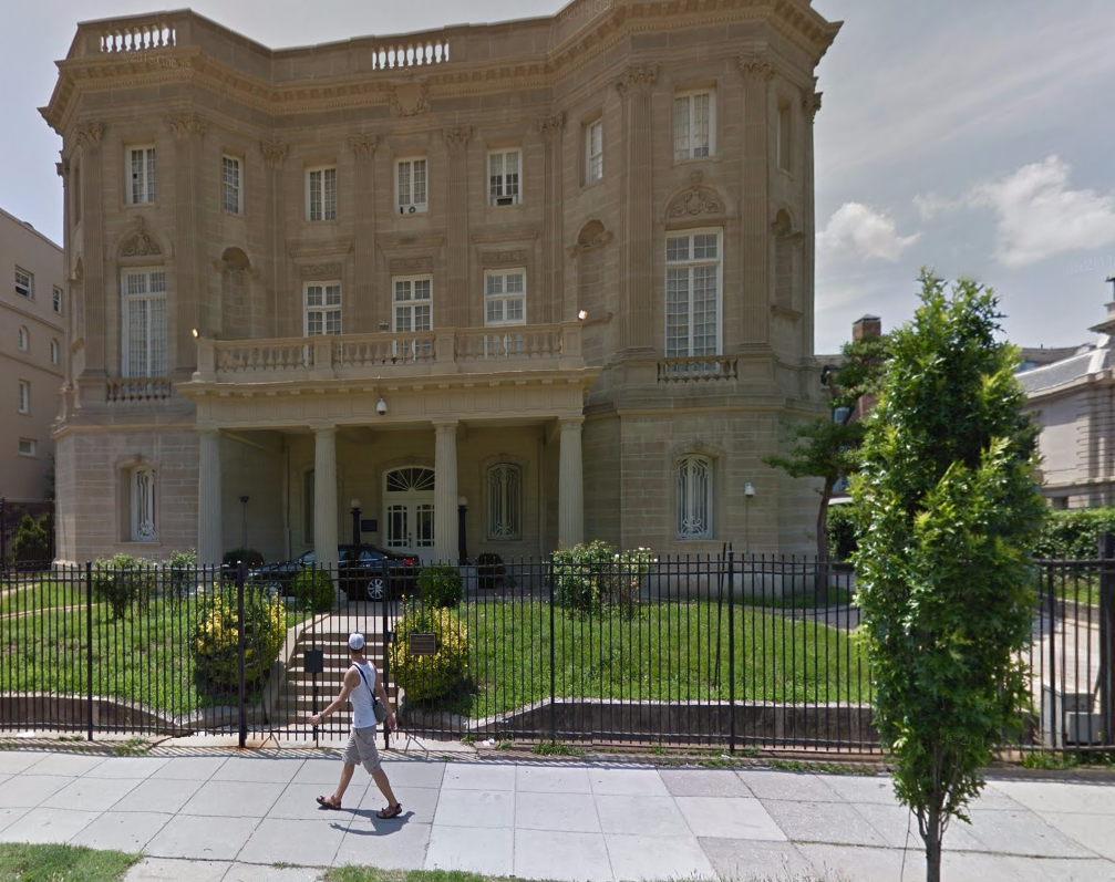 Pillar to Post SUNDAY REVIEW / U.S. / CUBA EMBASSY GAMESMANSHIP