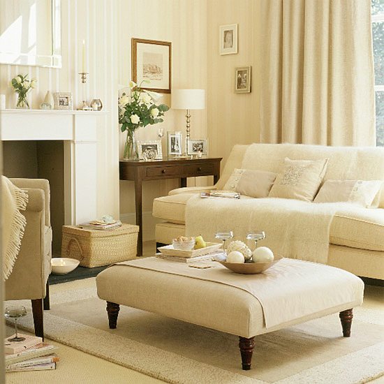 New Home Interior Design: Traditional Living Room