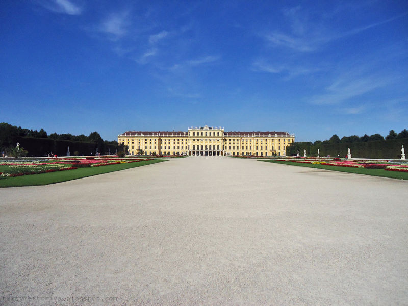 backside of Schönbrunn Palace