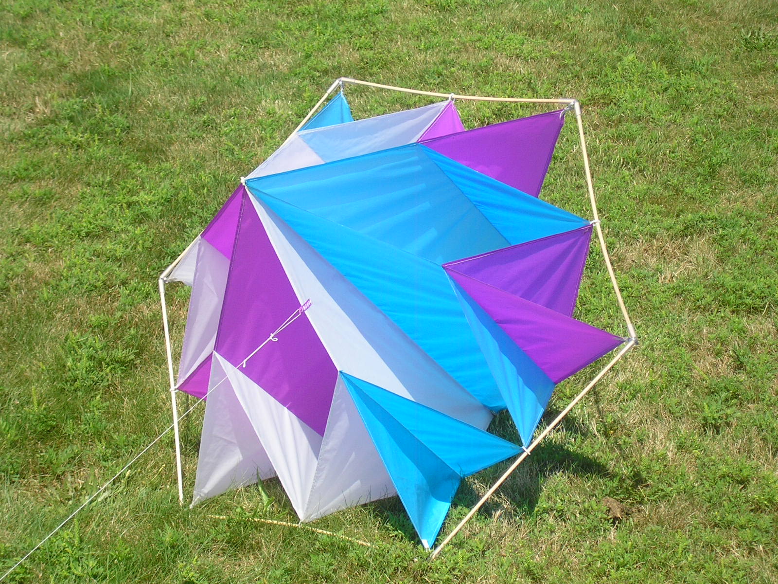 Kite Plans RWB Facet Kite Options