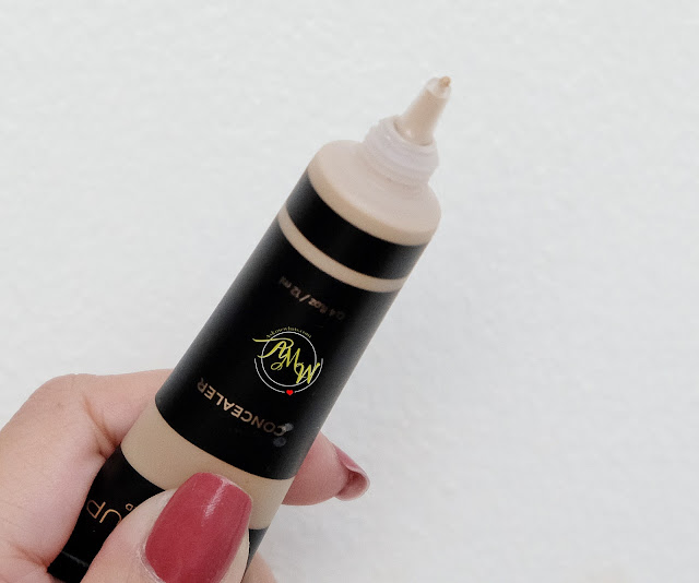 a photo of Makeup World Cover Up Concealer Nude Review by Nikki Tiu of www.askmewhats.com