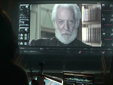 Coriolanus Snow (Donald Sutherland) en Los juegos del hambre. Sinsajo parte 1 - Cine de Escritor