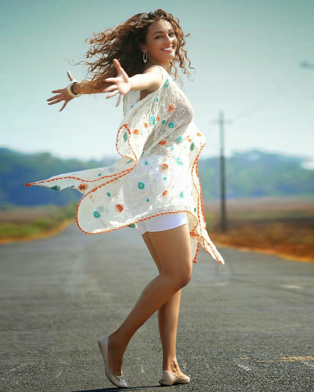 Seerath+Kapoor+Photos+From+Run+Raja+Run.