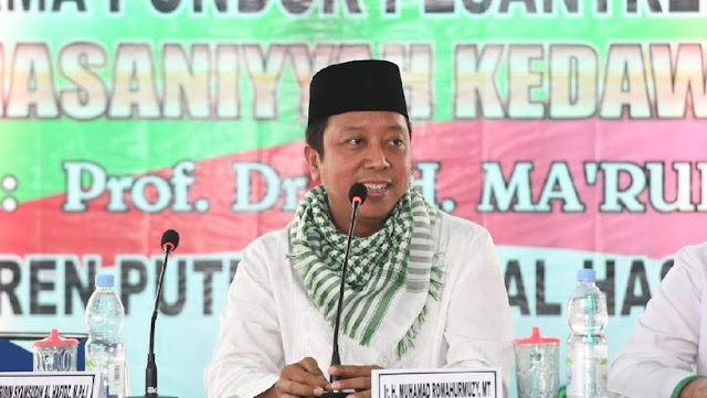 PSI Larang Kadernya Poligami, Rommy: Jangan Jadi Beban Jokowi PSI Larang Kadernya Poligami, Rommy: Jangan Jadi Beban Jokowi