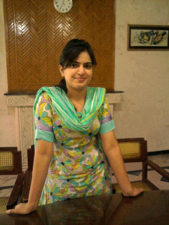 Gujarat Dating Friendship Escorts Call Girl And Massager Services Anand Hot Aunty Looking For