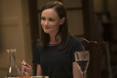 Alexis Bledel in Gilmore Girls A Year in the Life (1)