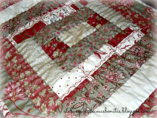 Camino de mesa con Rounneries Deux